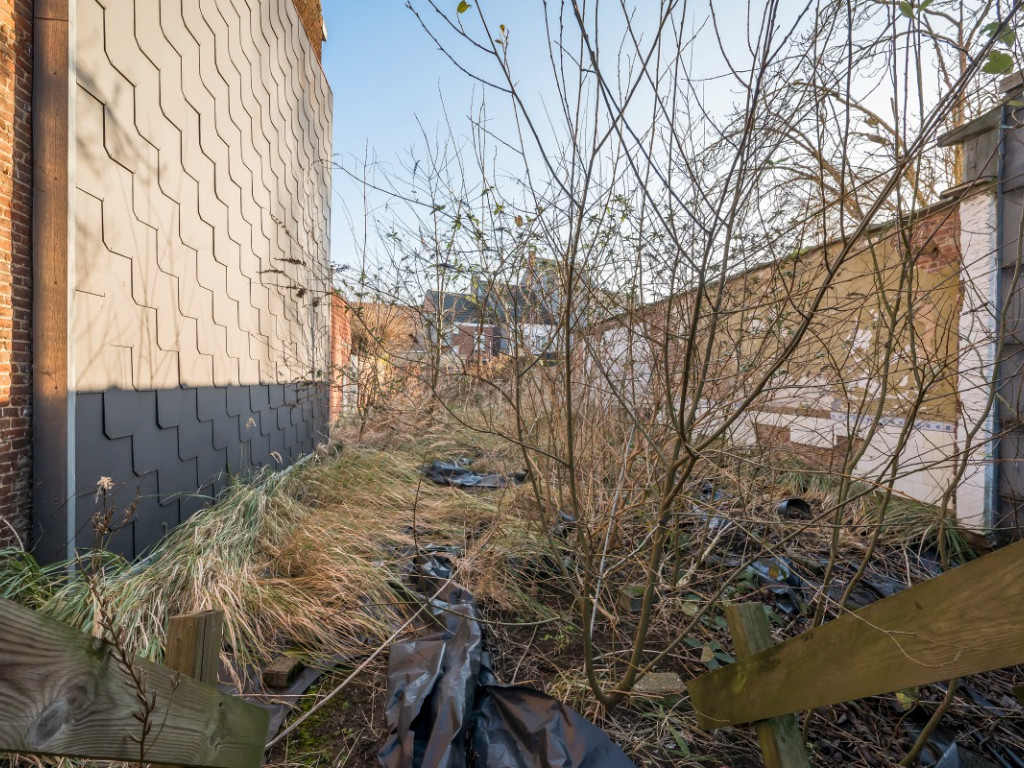 Dorp West - 42 - - 2070