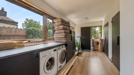 Koning Albertstraat - 82 - - 2070